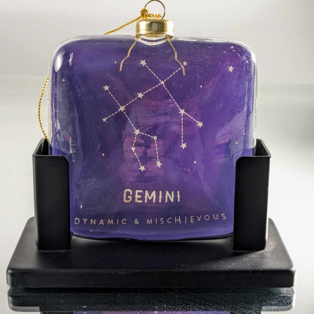 NWT 2 Gemini glass, Christmas ornaments